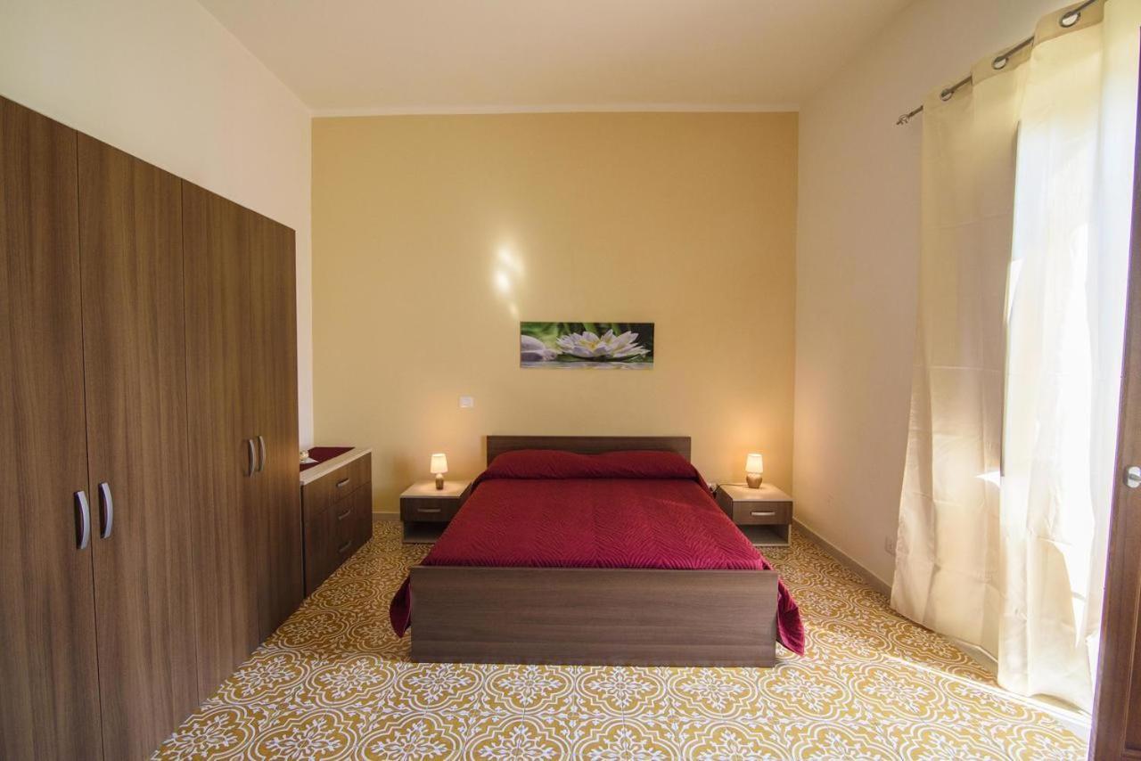 Bed and Breakfast La Rupe Gerace Exterior foto
